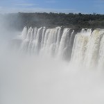 <p>The Falls are 2.7kms wide between Argentina and Brazil</p>